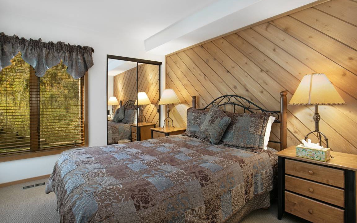 Photo of Bedroom in Avon