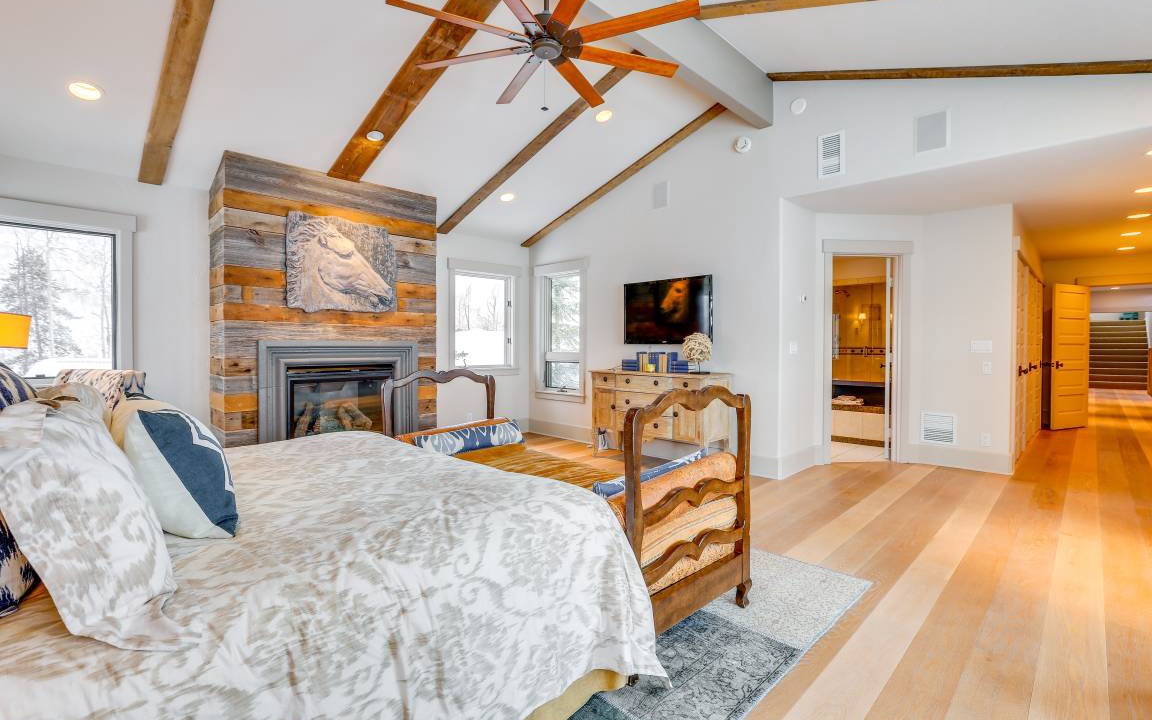 Photo of Bedroom in Highland Meadows