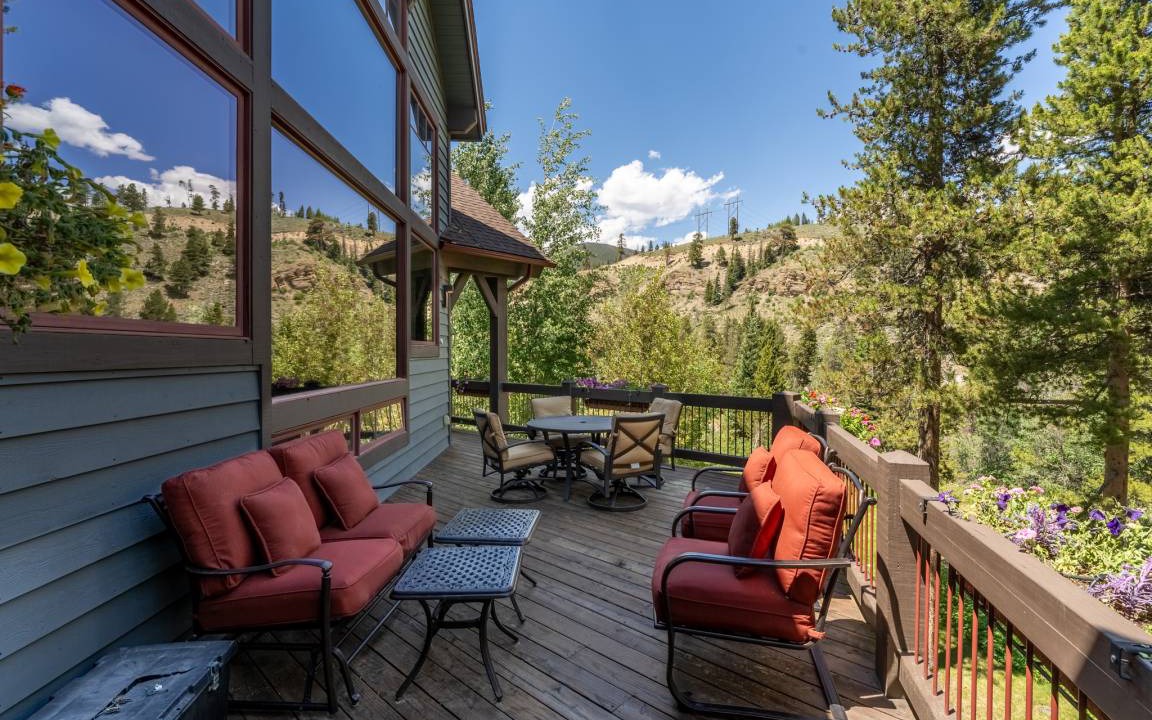 Photo of Patio Balcony in Elk Run