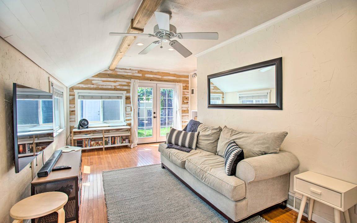 Photo of Livingroom in Berkeley