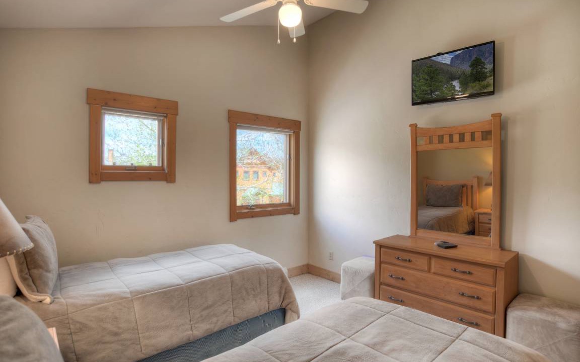 Photo of Bedroom in South Fork