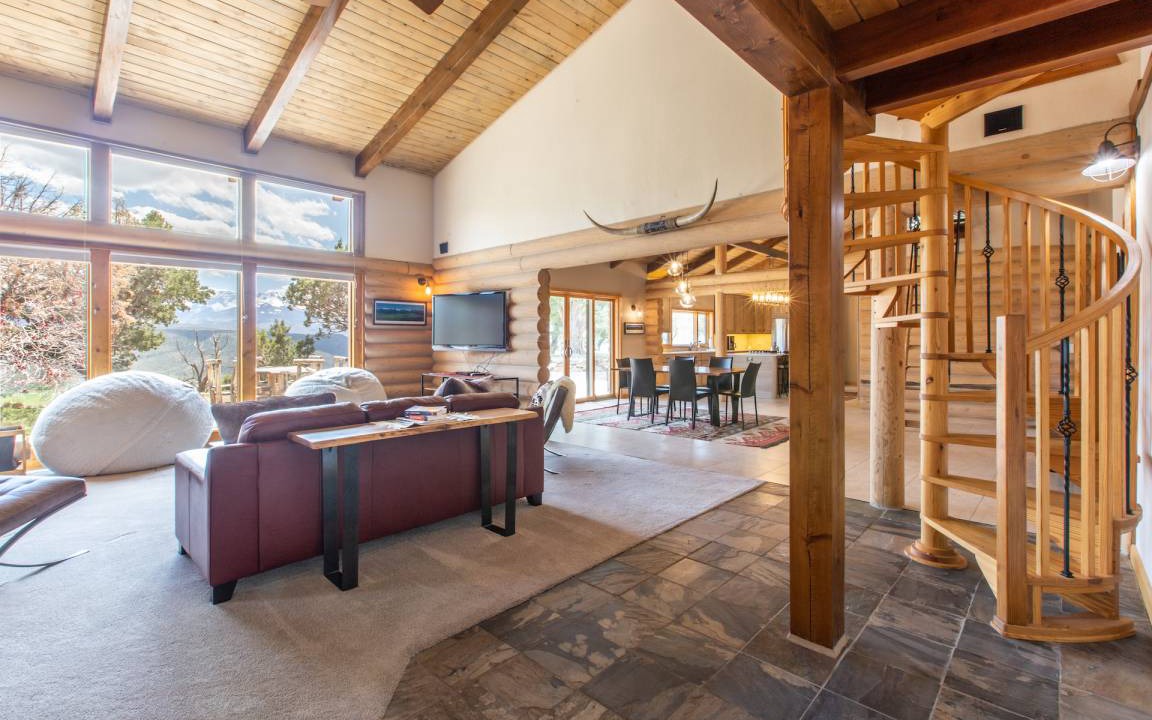 Photo of Livingroom in Loghill Village