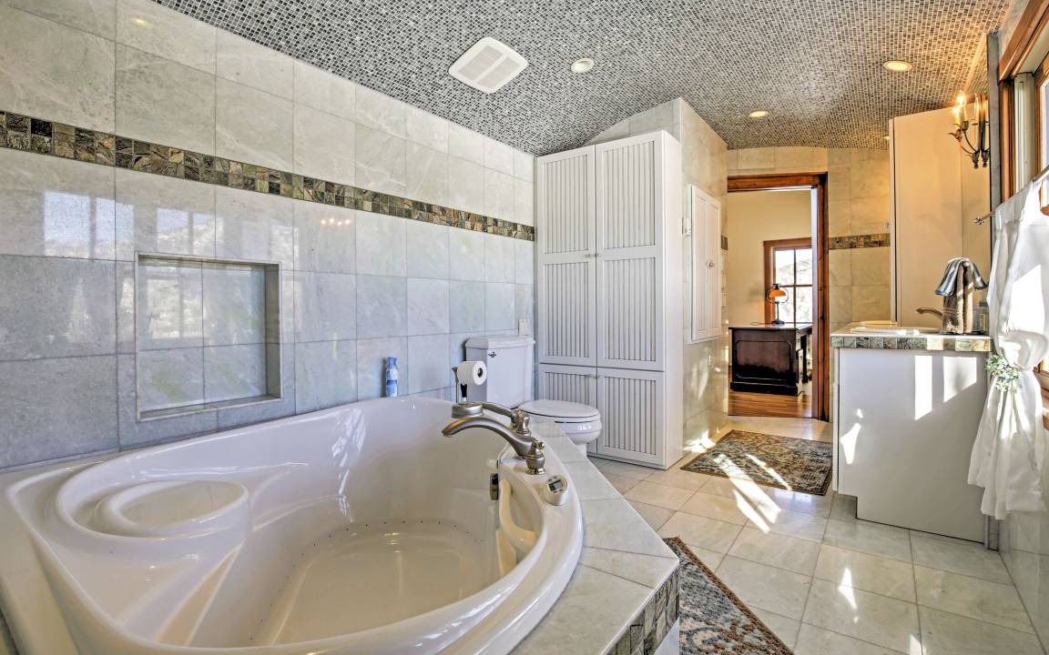 Photo of Bathroom in Glenwood Springs