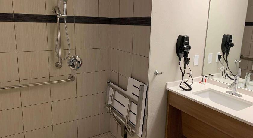Photo of Bathroom in Fountain