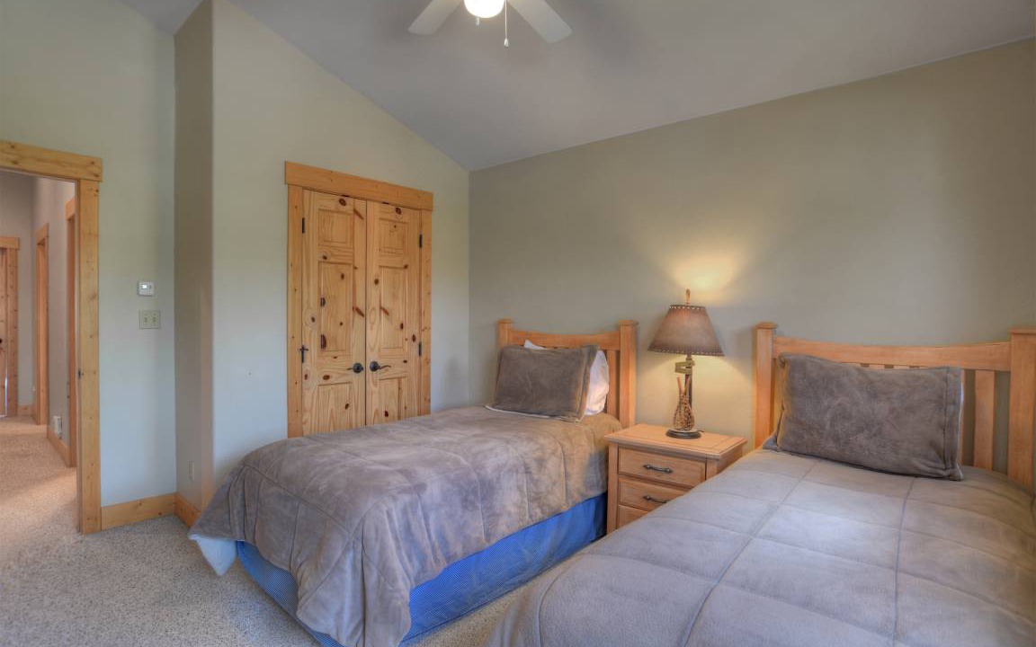 Photo of Bedroom in South Fork