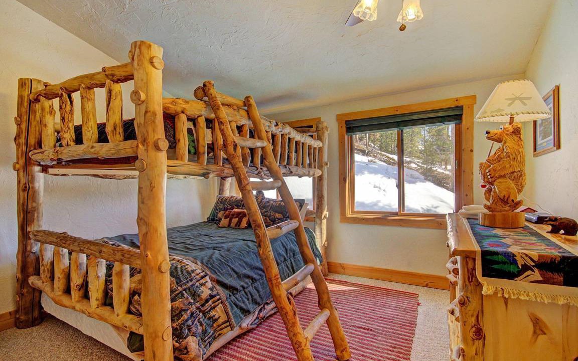 Photo of Bedroom in Huron Heights