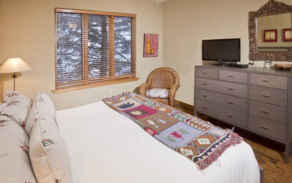 Photo of Bedroom in Edwards