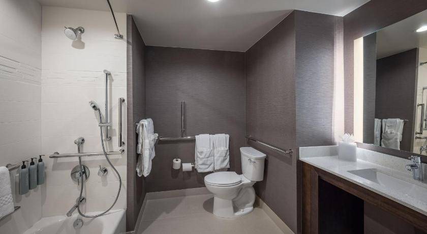 Photo of Bathroom in Heather Gardens