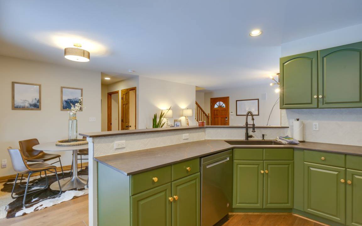 Photo of Kitchen in Quandary Village