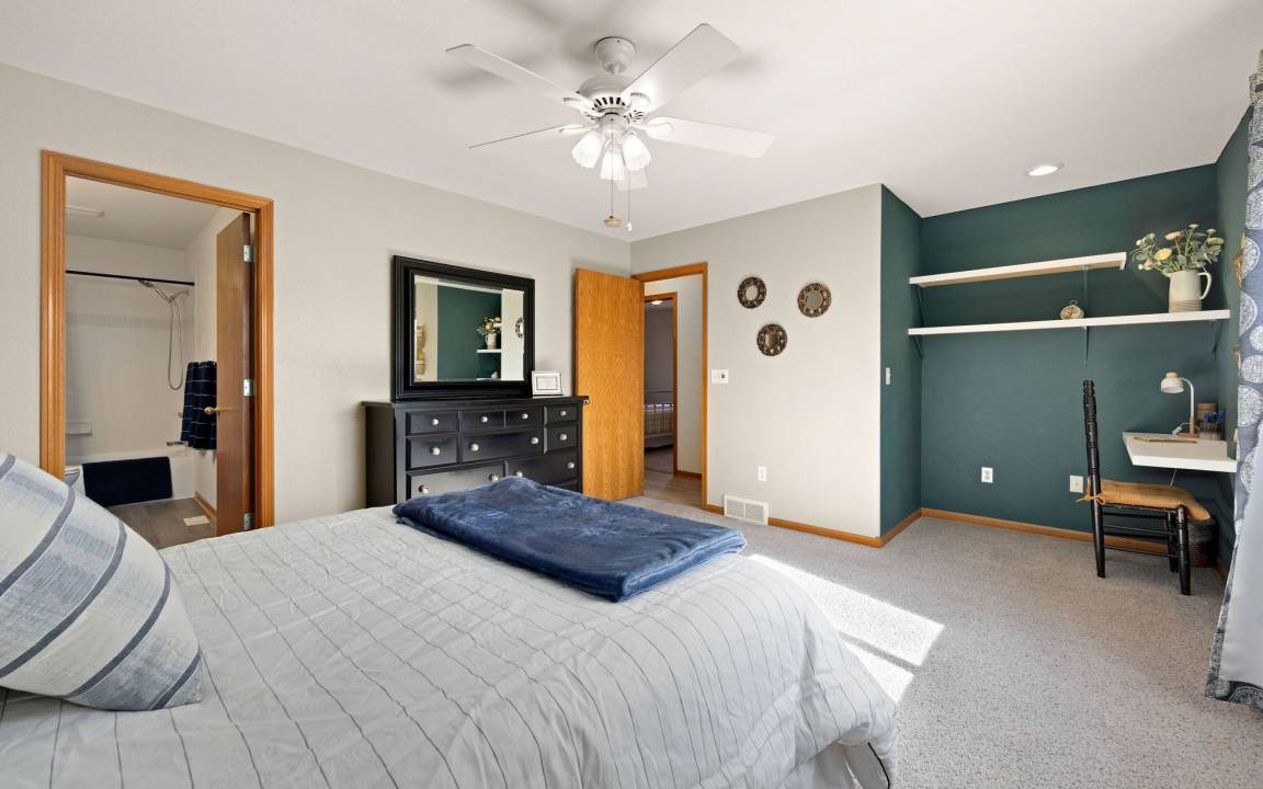 Photo of Bedroom in Loveland