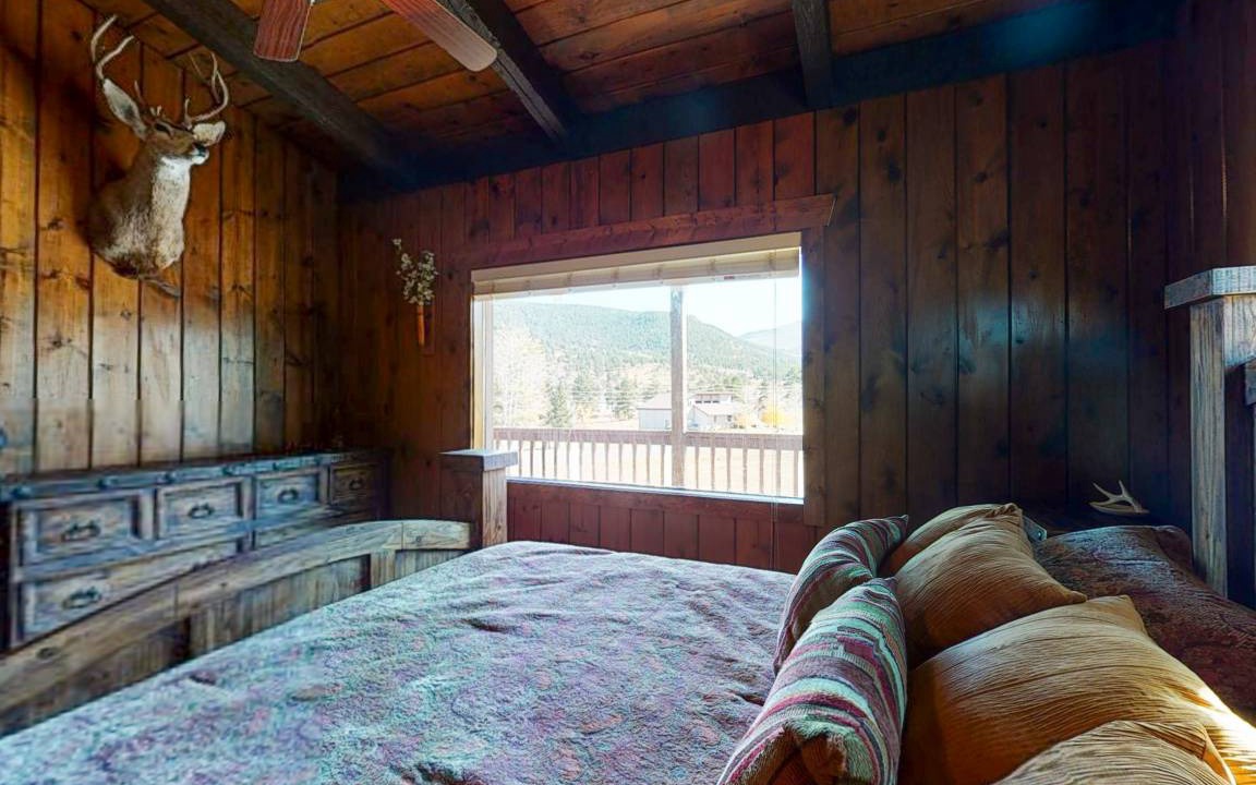 Photo of Bedroom in Ponderosa Pines