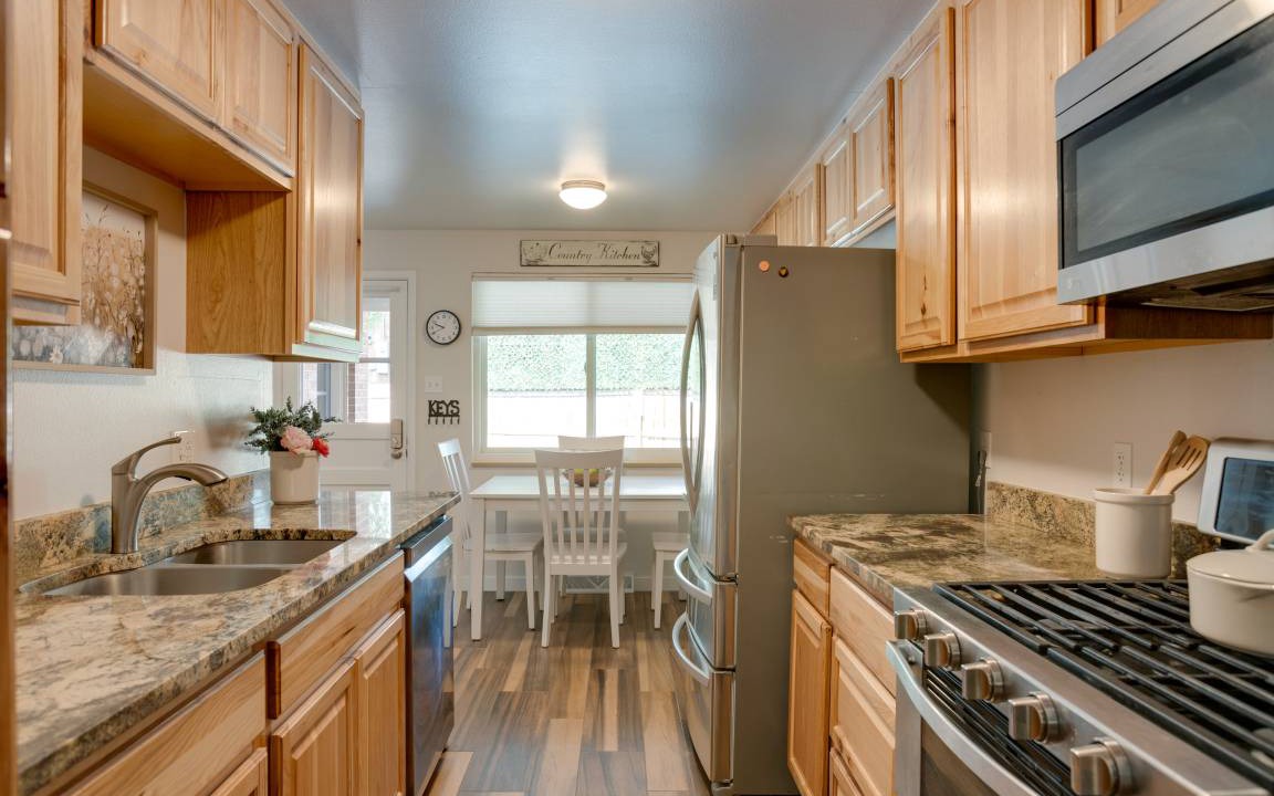 Photo of Kitchen in Barths
