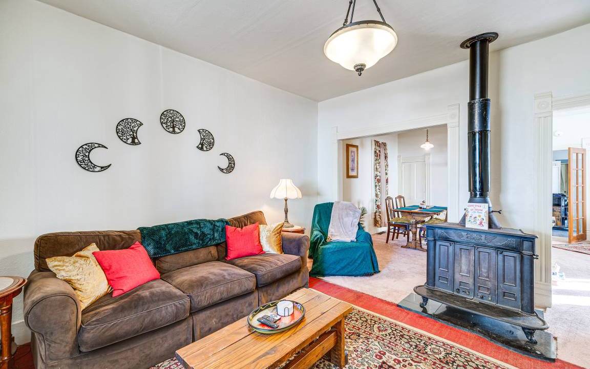 Photo of Livingroom in Victor