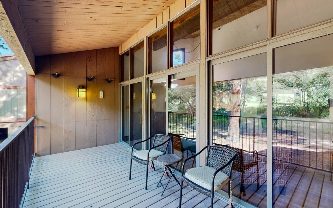 Photo of Patio Balcony in Purgatory