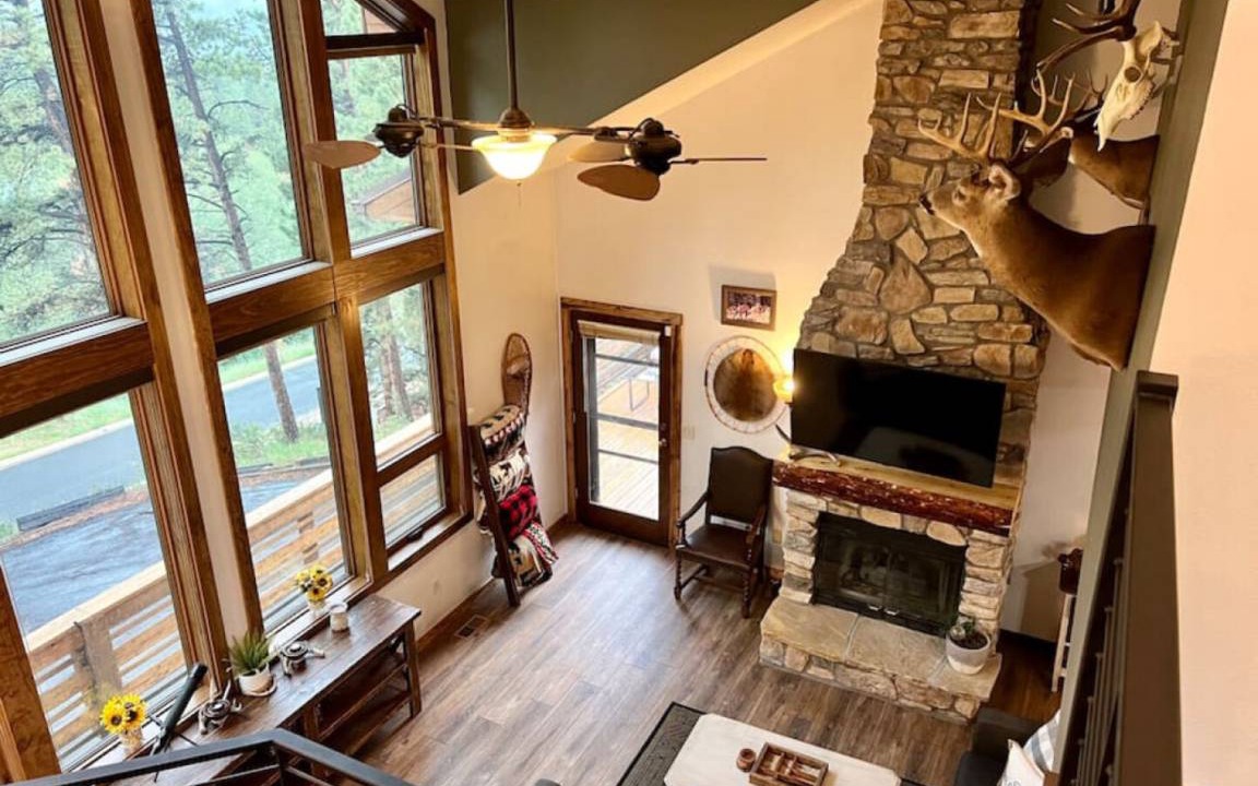 Photo of Livingroom in Woodland Park