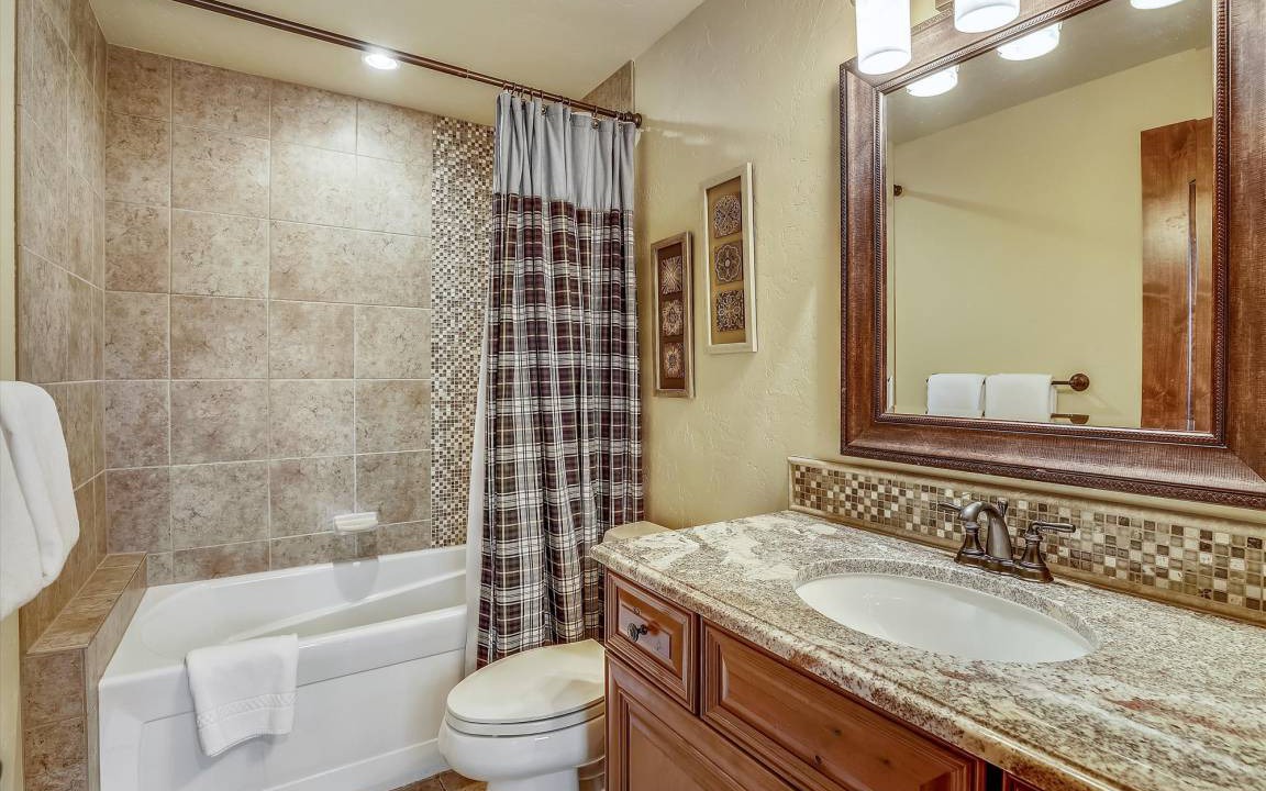 Photo of Bathroom in The Highlands