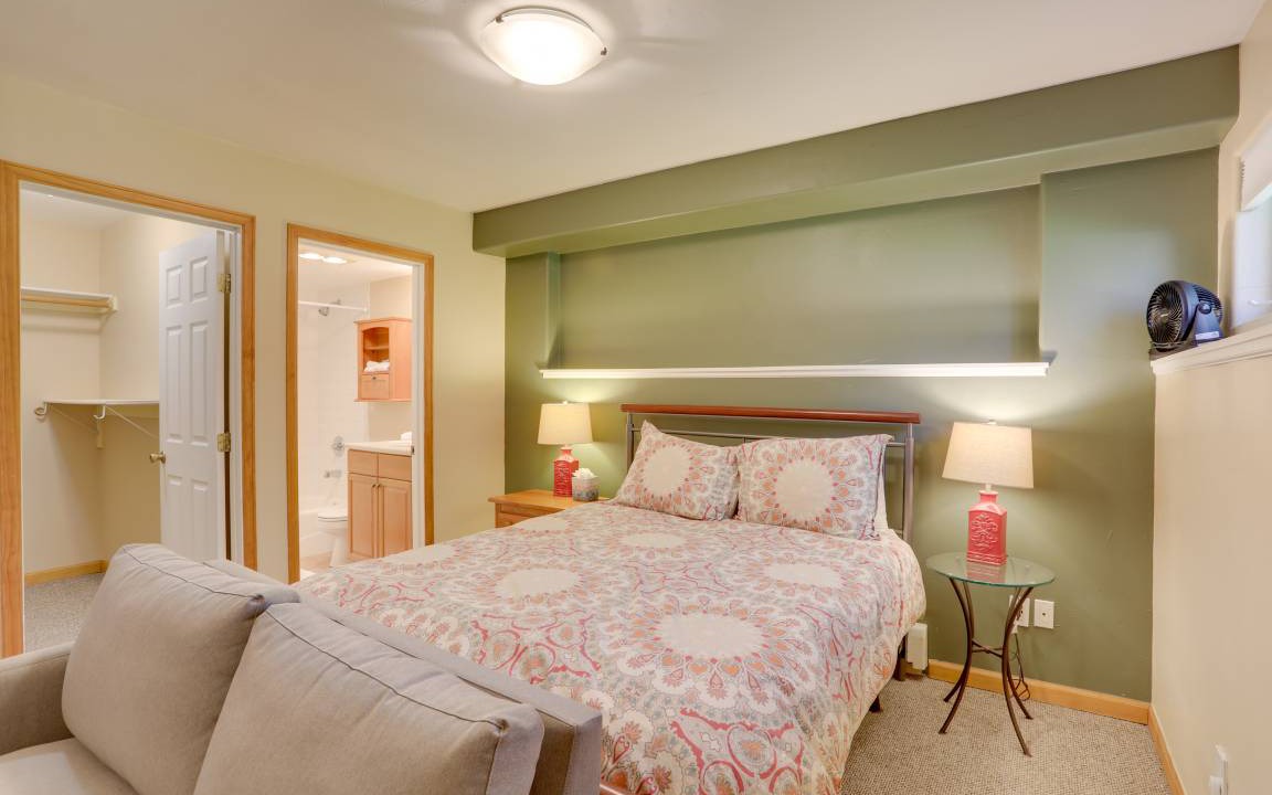 Photo of Bedroom in Edwards