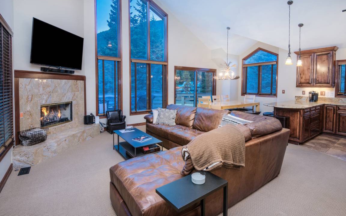 Photo of Livingroom in Vail