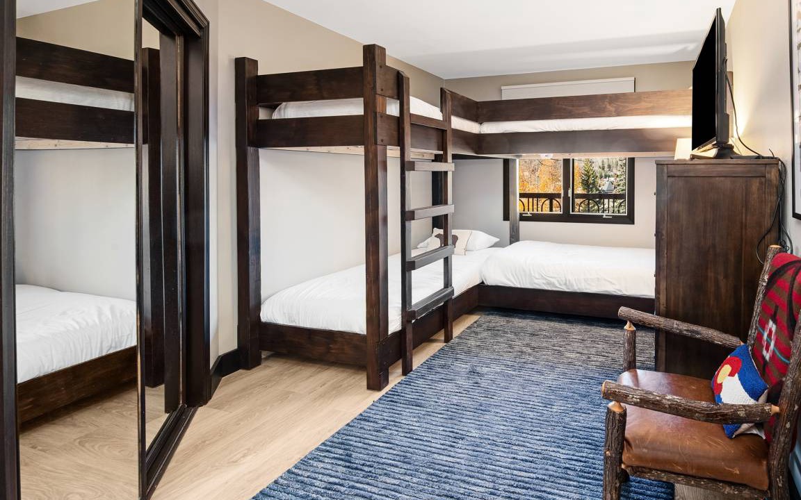 Photo of Bedroom in Highlands Townhomes