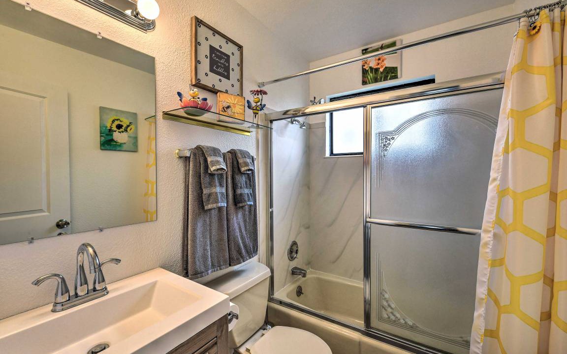 Photo of Bathroom in Fruitvale