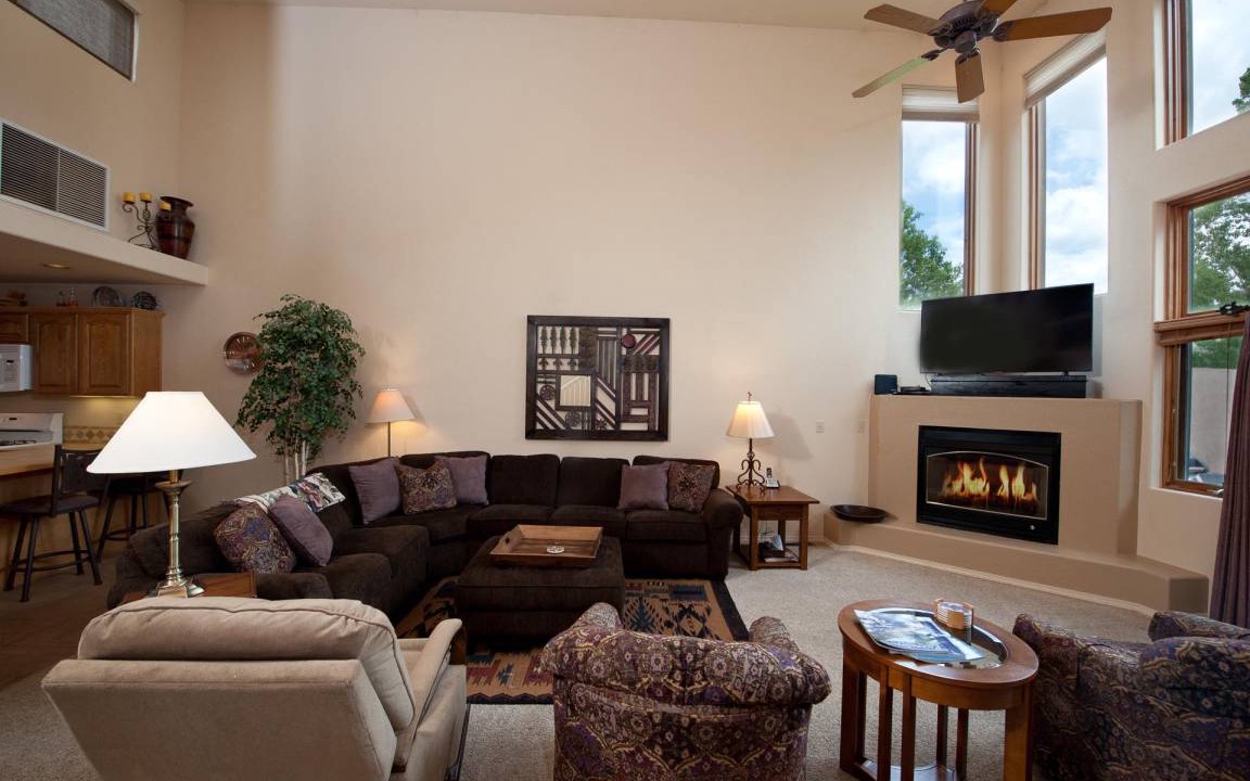 Photo of Livingroom in Dalton Ranch