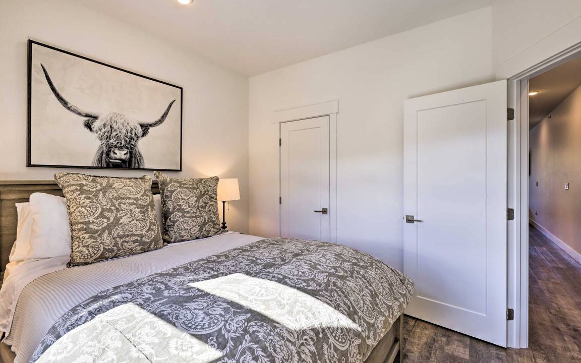 Photo of Bedroom in Willow Grove