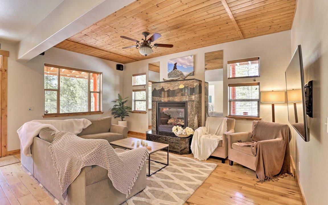 Photo of Livingroom in Leadville