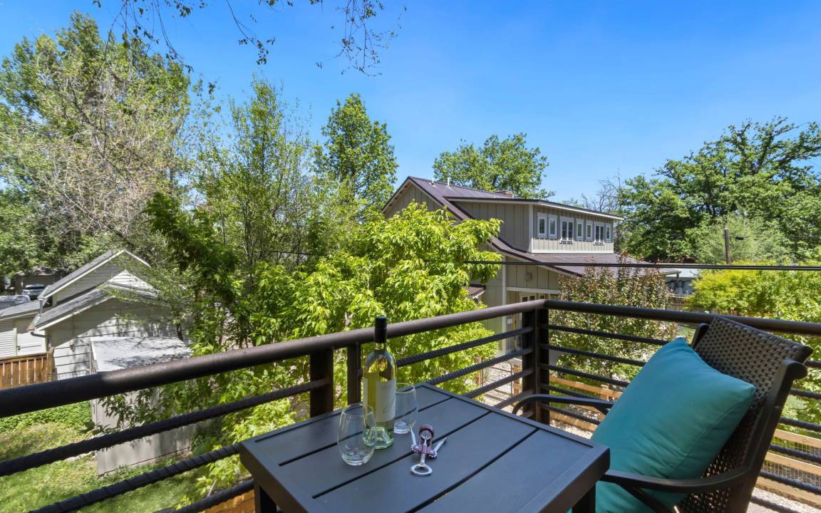 Photo of Patio Balcony in Martinez Park
