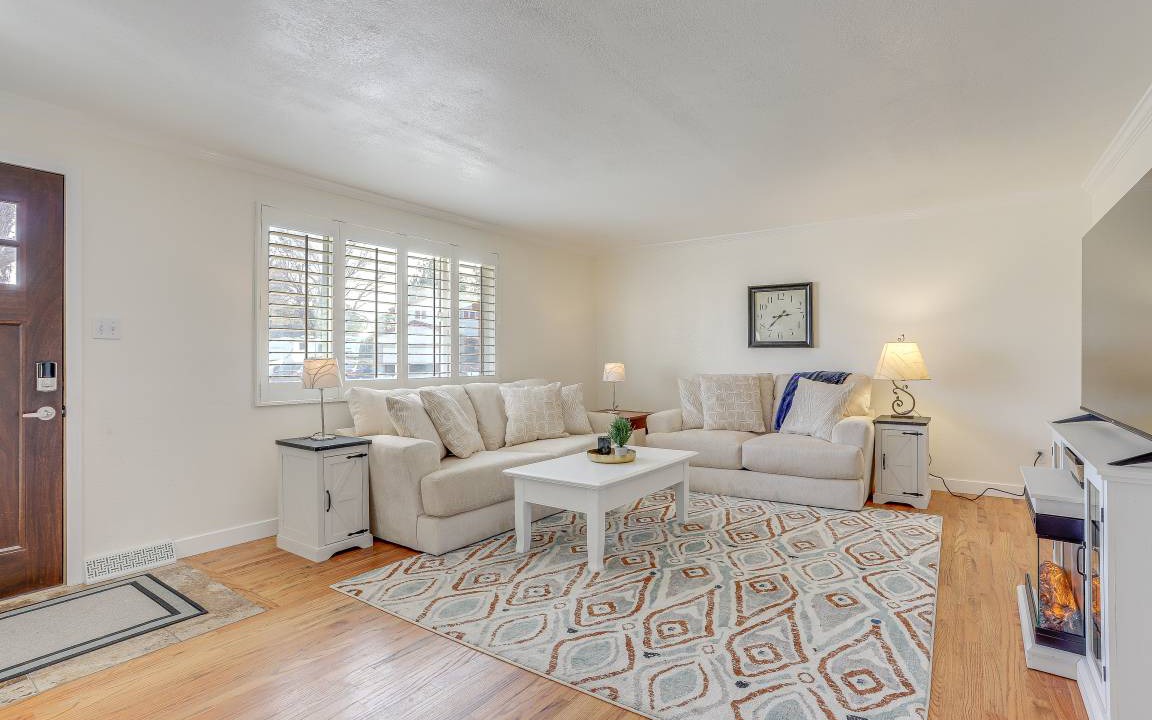 Photo of Livingroom in Arvada