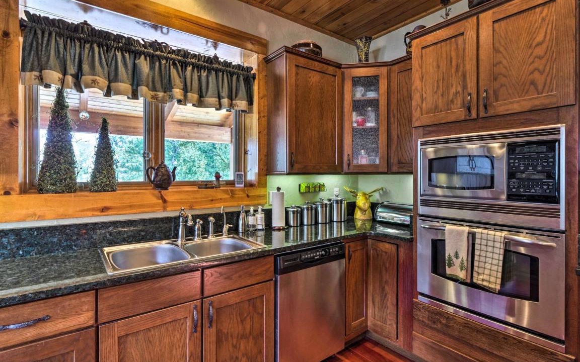 Photo of Kitchen in Michigan Hill