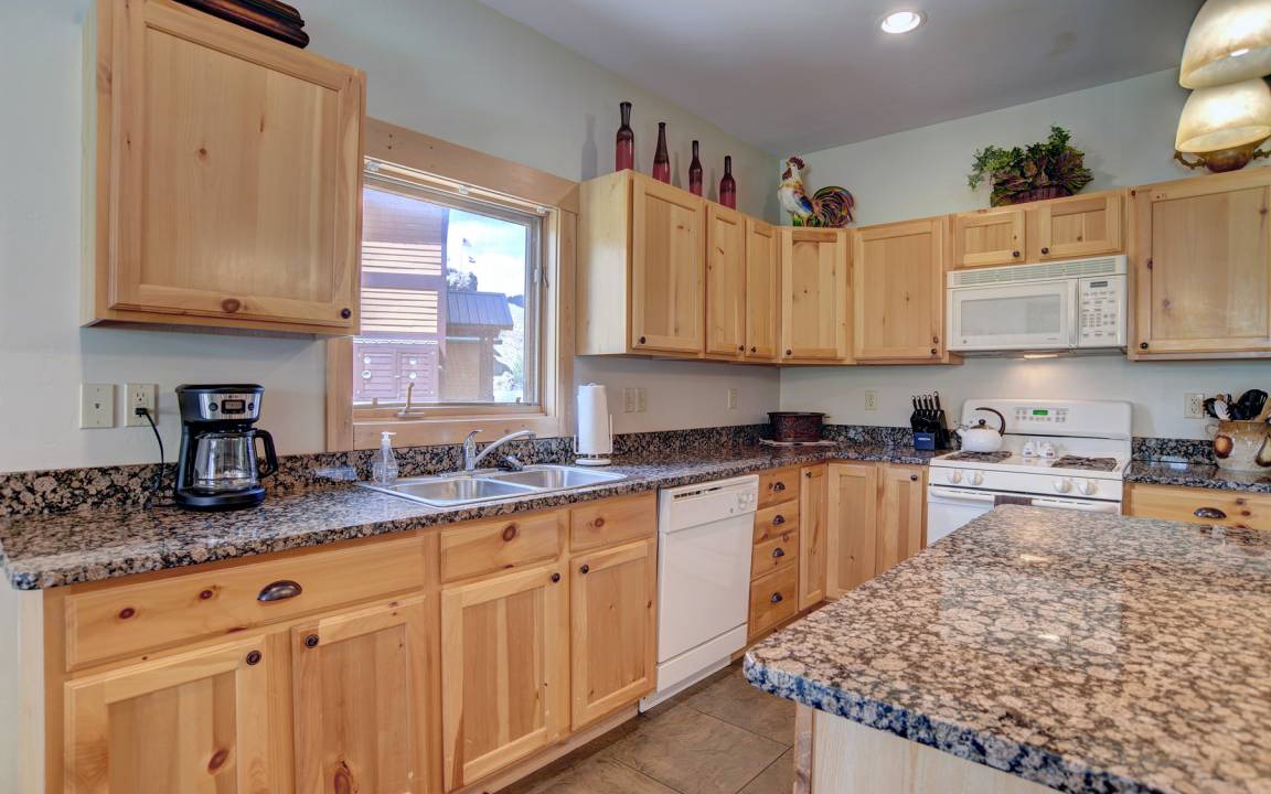 Photo of Kitchen in South Fork
