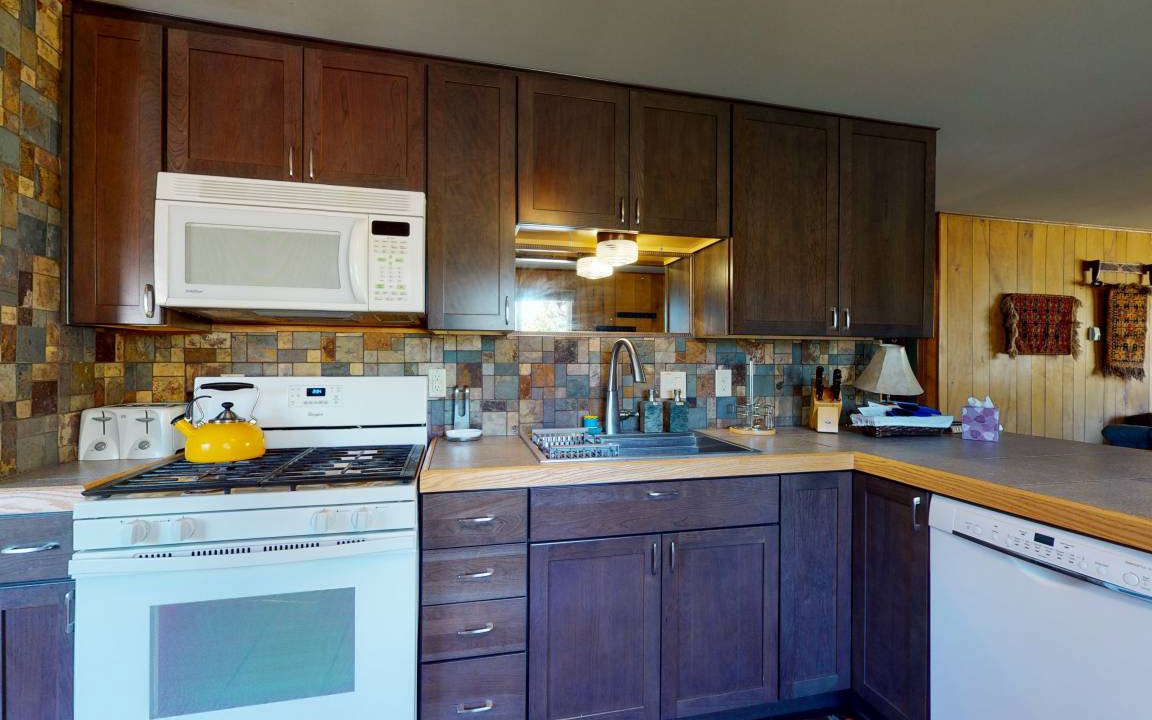 Photo of Kitchen in Ponderosa Pines