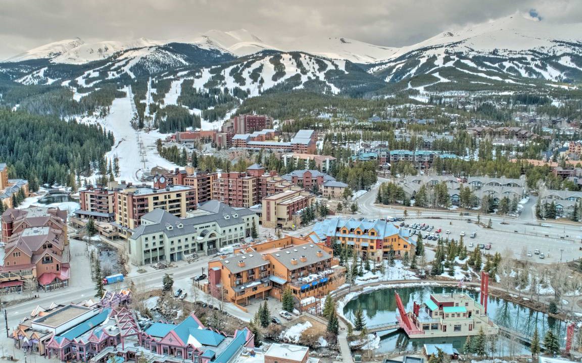 Photo of Others in Peak 9