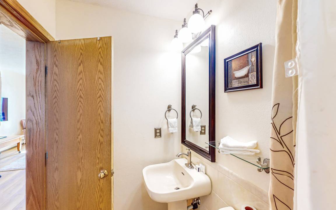 Photo of Bathroom in Wildernest