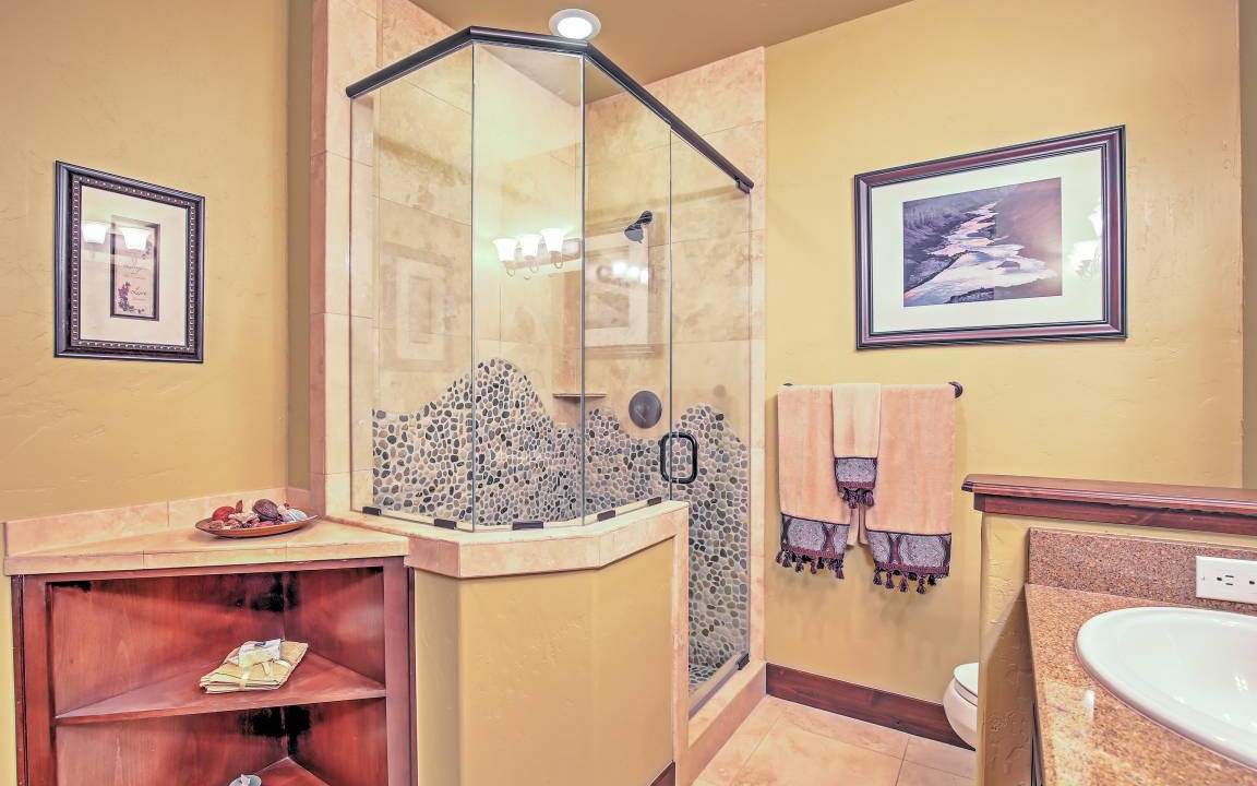Photo of Bathroom in Fraser