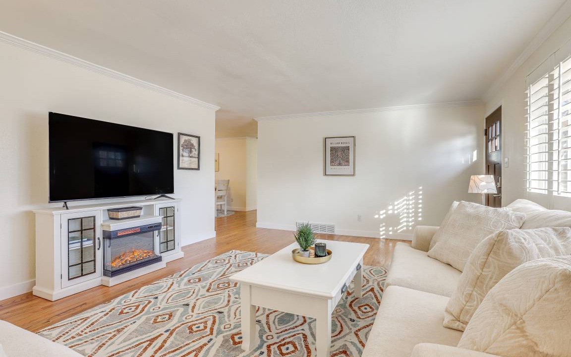 Photo of Livingroom in Arvada