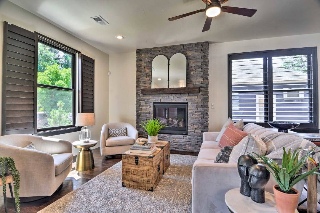 Photo of Livingroom in Martinez Park