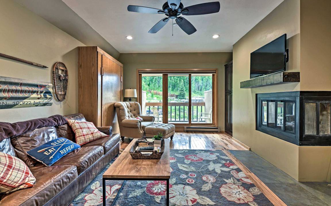 Photo of Livingroom in Purgatory