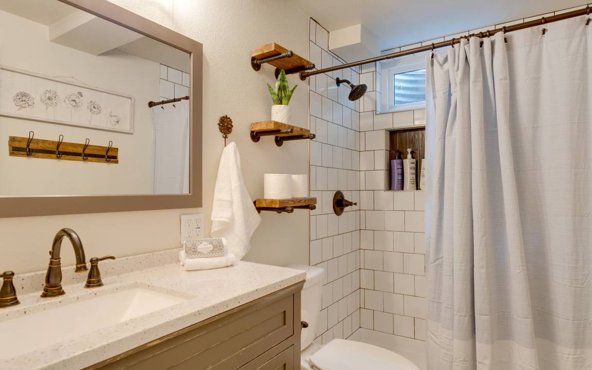 Photo of Bathroom in Barths