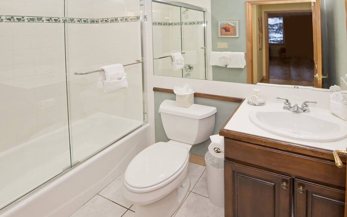 Photo of Bathroom in Edwards