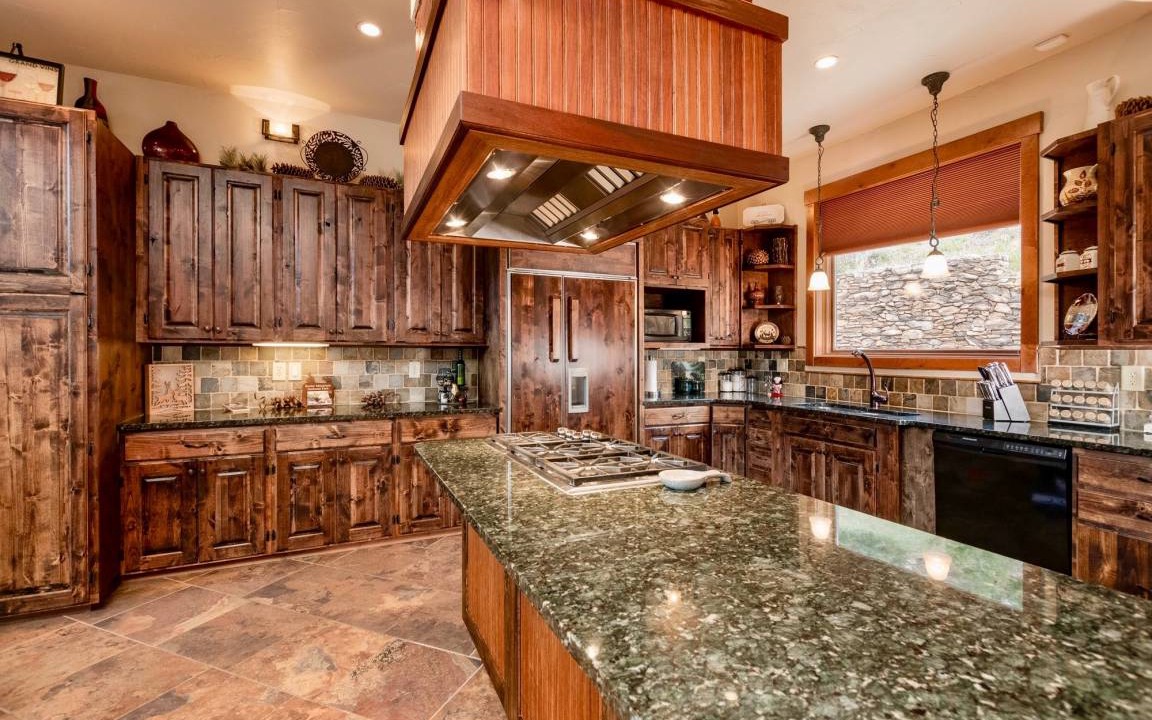 Photo of Kitchen in Windcliff Estates