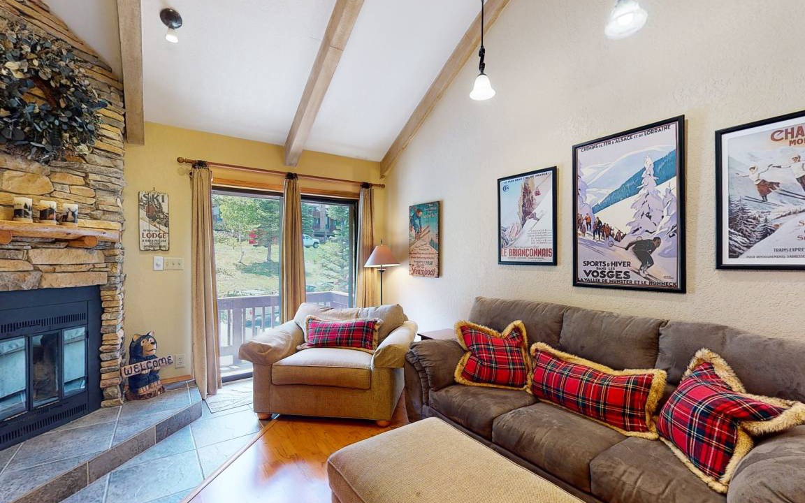 Photo of Livingroom in Purgatory