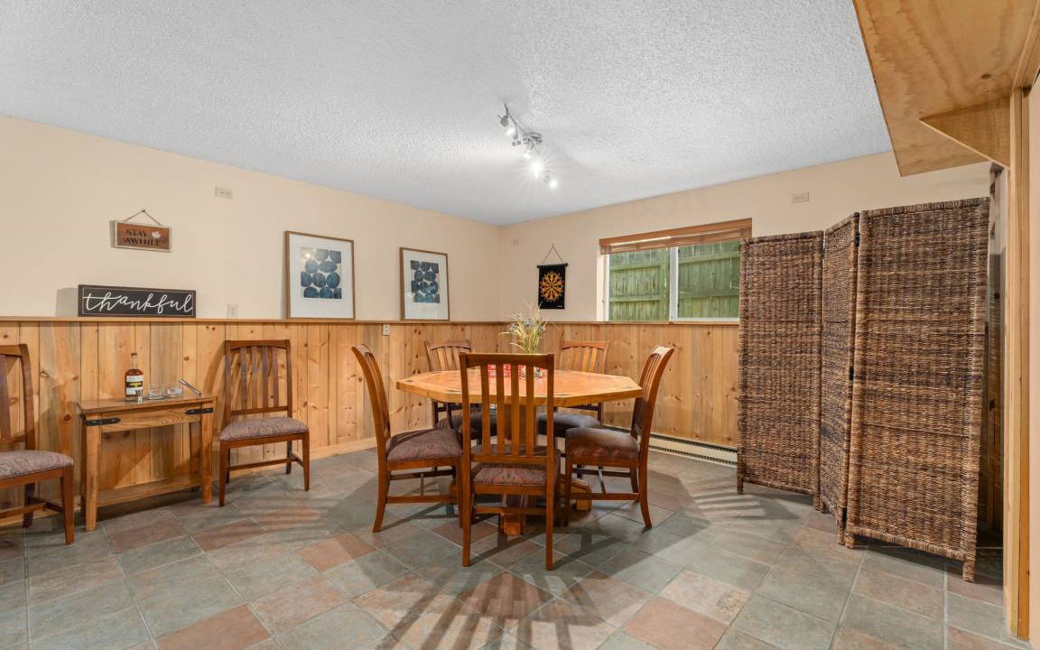 Photo of Livingroom in Cedar Village