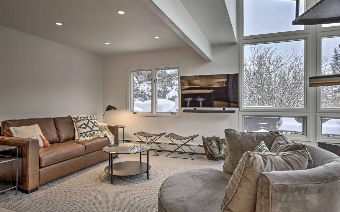 Photo of Livingroom in Vail