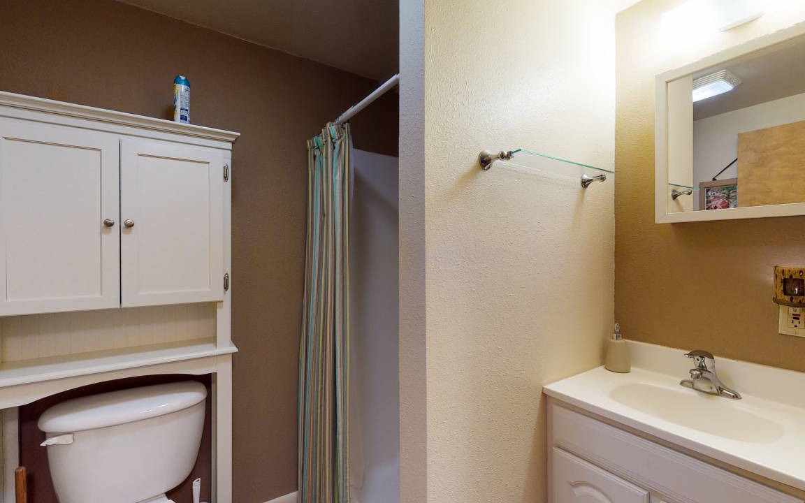 Photo of Bathroom in Ponderosa Pines