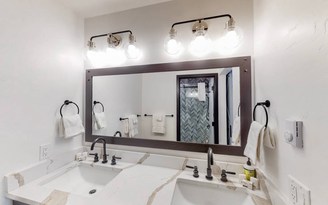 Photo of Bathroom in Highlands Townhomes