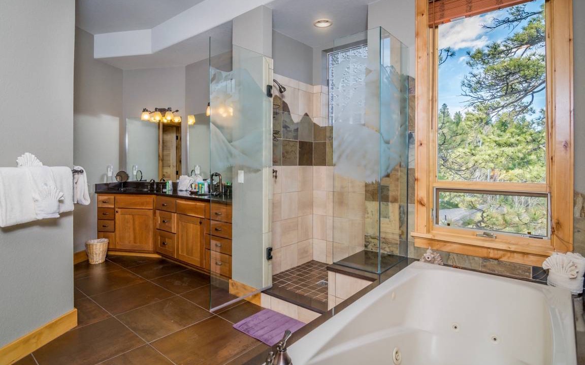 Photo of Bathroom in Windcliff Estates