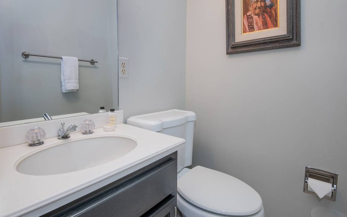 Photo of Bathroom in Highland Meadows