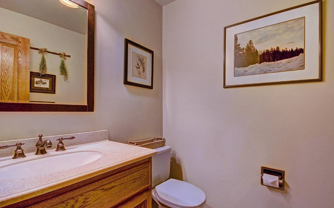 Photo of Bathroom in Warrior's Mark West