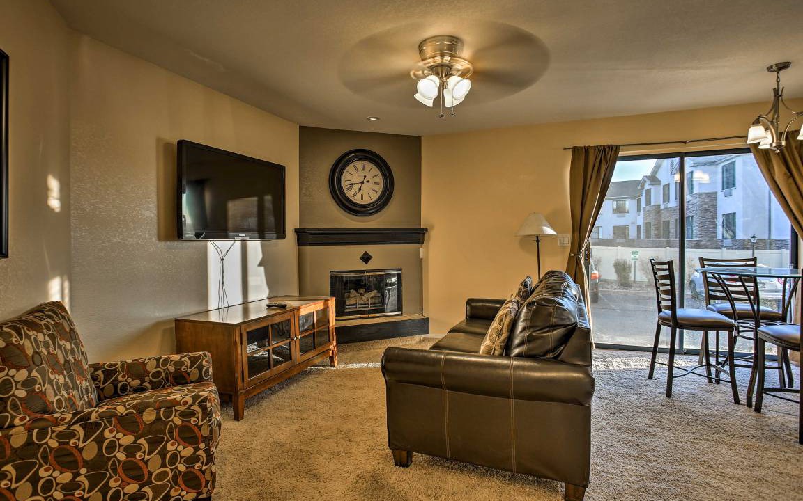 Photo of Livingroom in Englewood